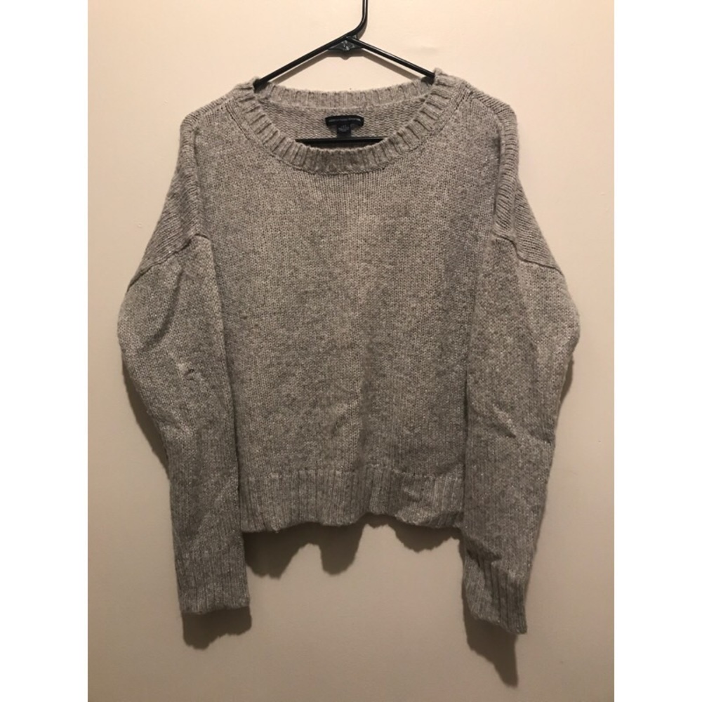 ❤️Sold❤️American Eagle L Grey Sparkle Knit Crop